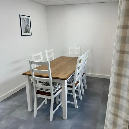 Apartmán Rg Living - Near & Free Parking *