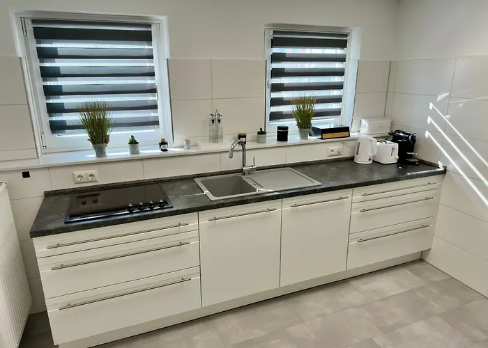 Rg Living - Near & Free Parking *